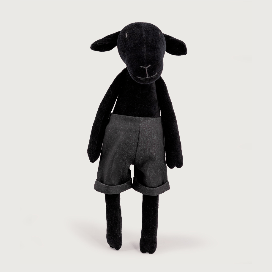 MAIA THE SHEEP - L